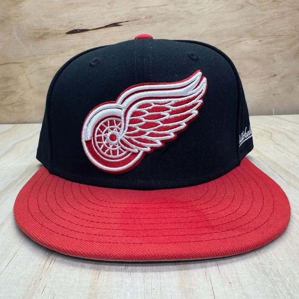 NEW Detroit Red Wings Mitchell Ness Liberty Fitted Hat Cap Two Tone sz 7 1/4